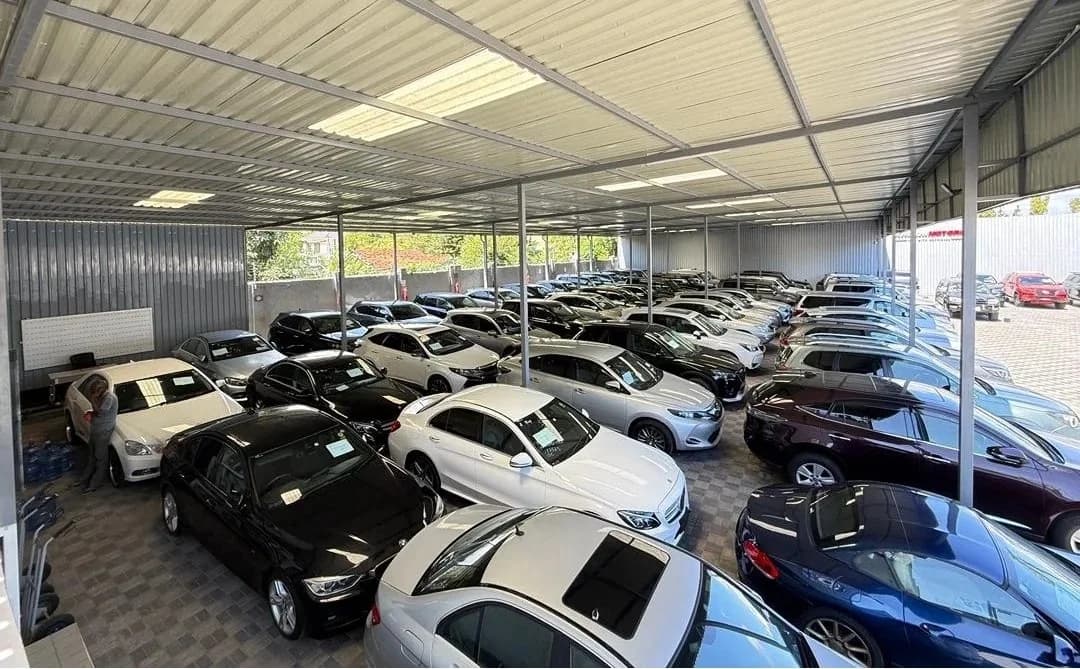 Khushi Motors Tanzania team and Dar es Salaam showroom atmosphere for car buyers