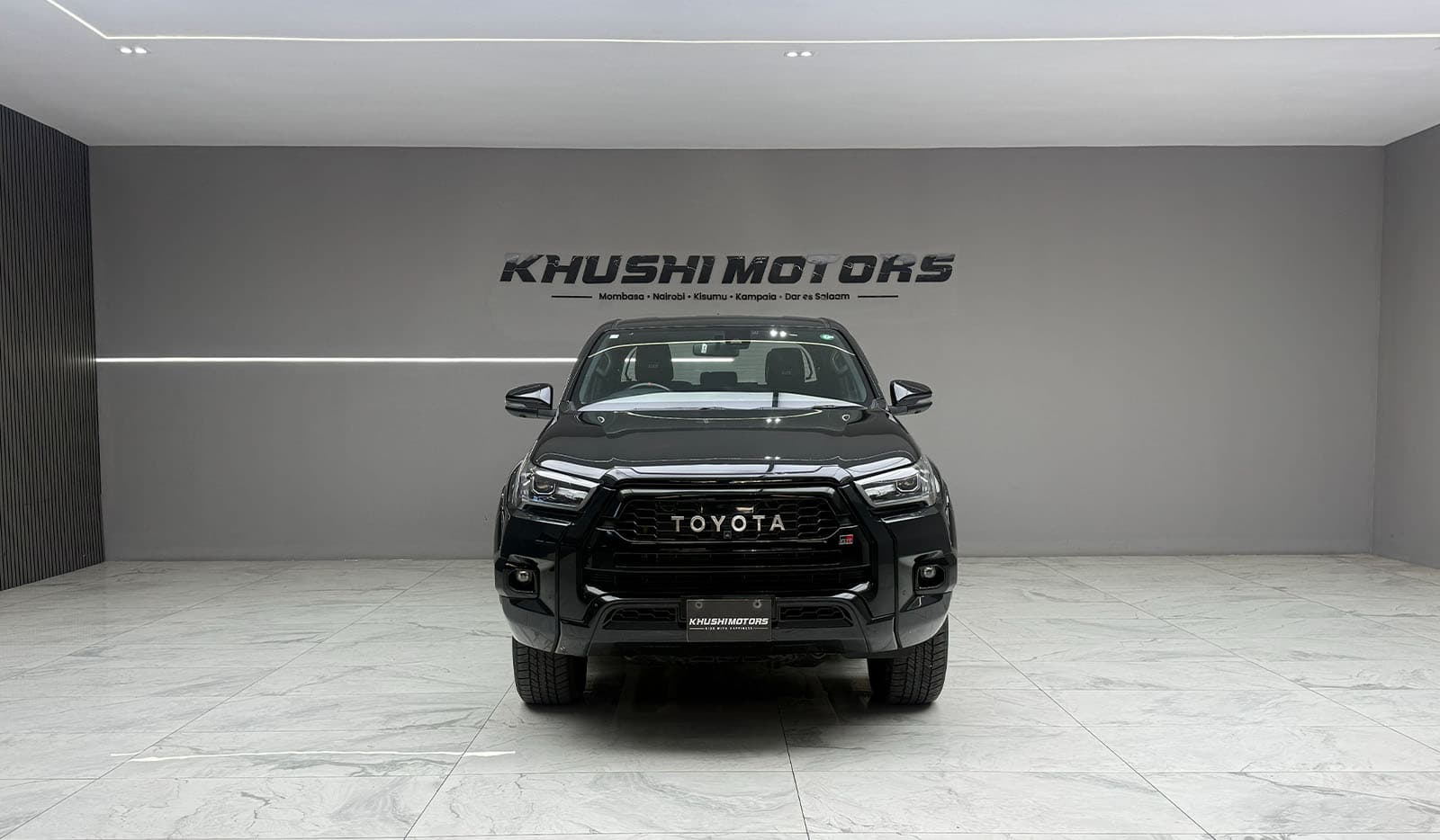 2022 Toyota Hilux image-2