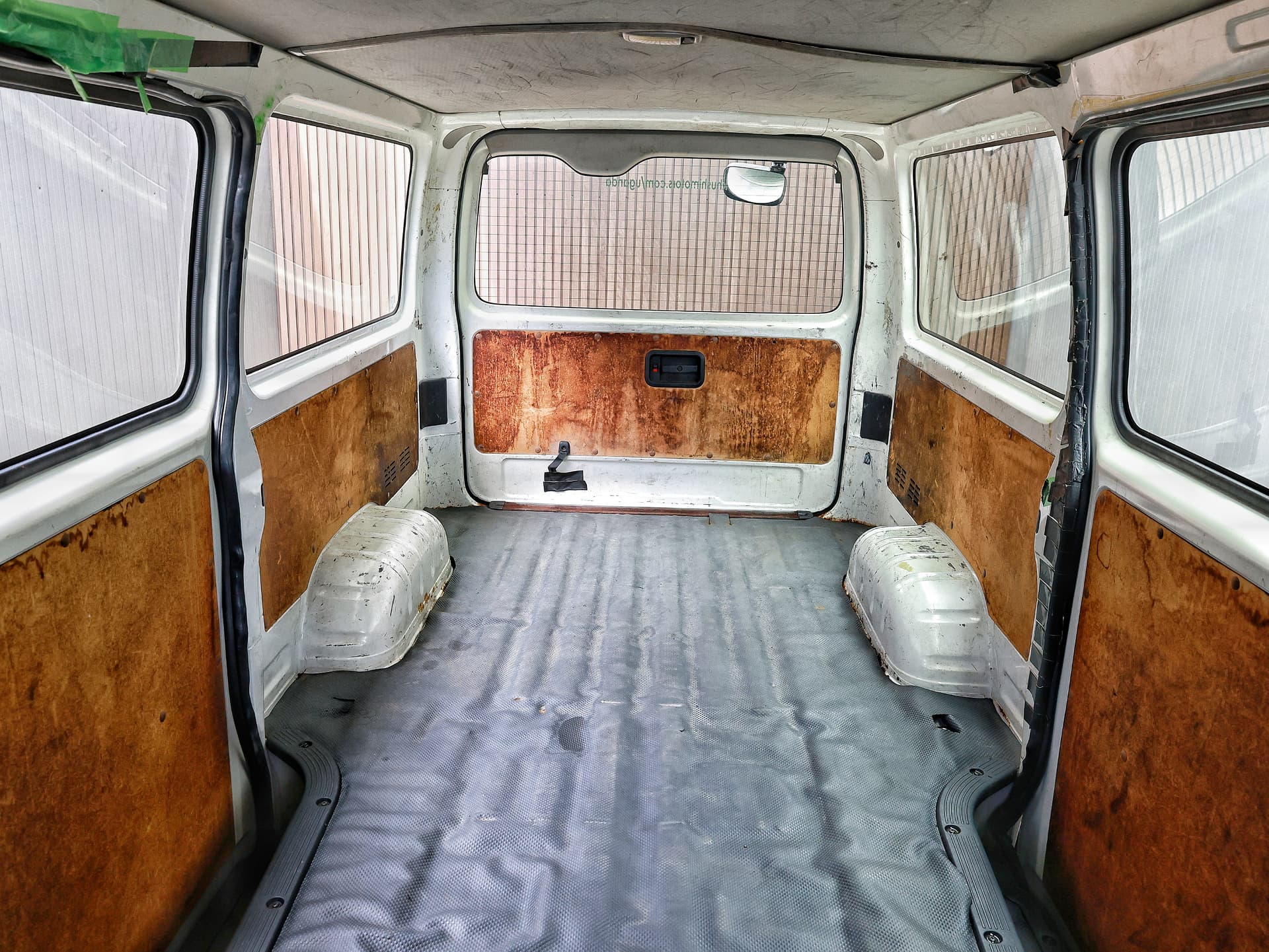 2012 Toyota Hiace Long DX image-12