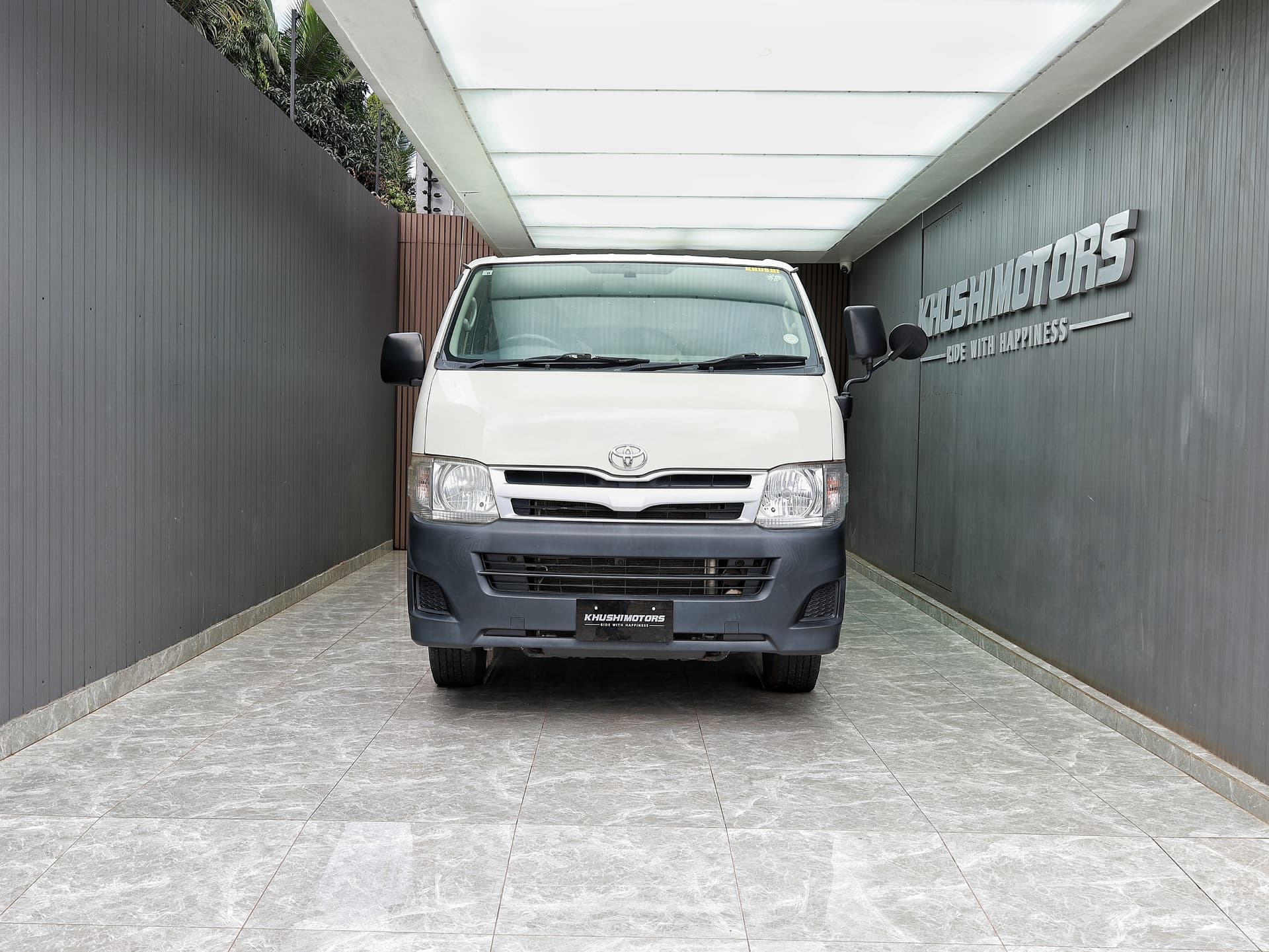 2012 Toyota Hiace Long DX image-2