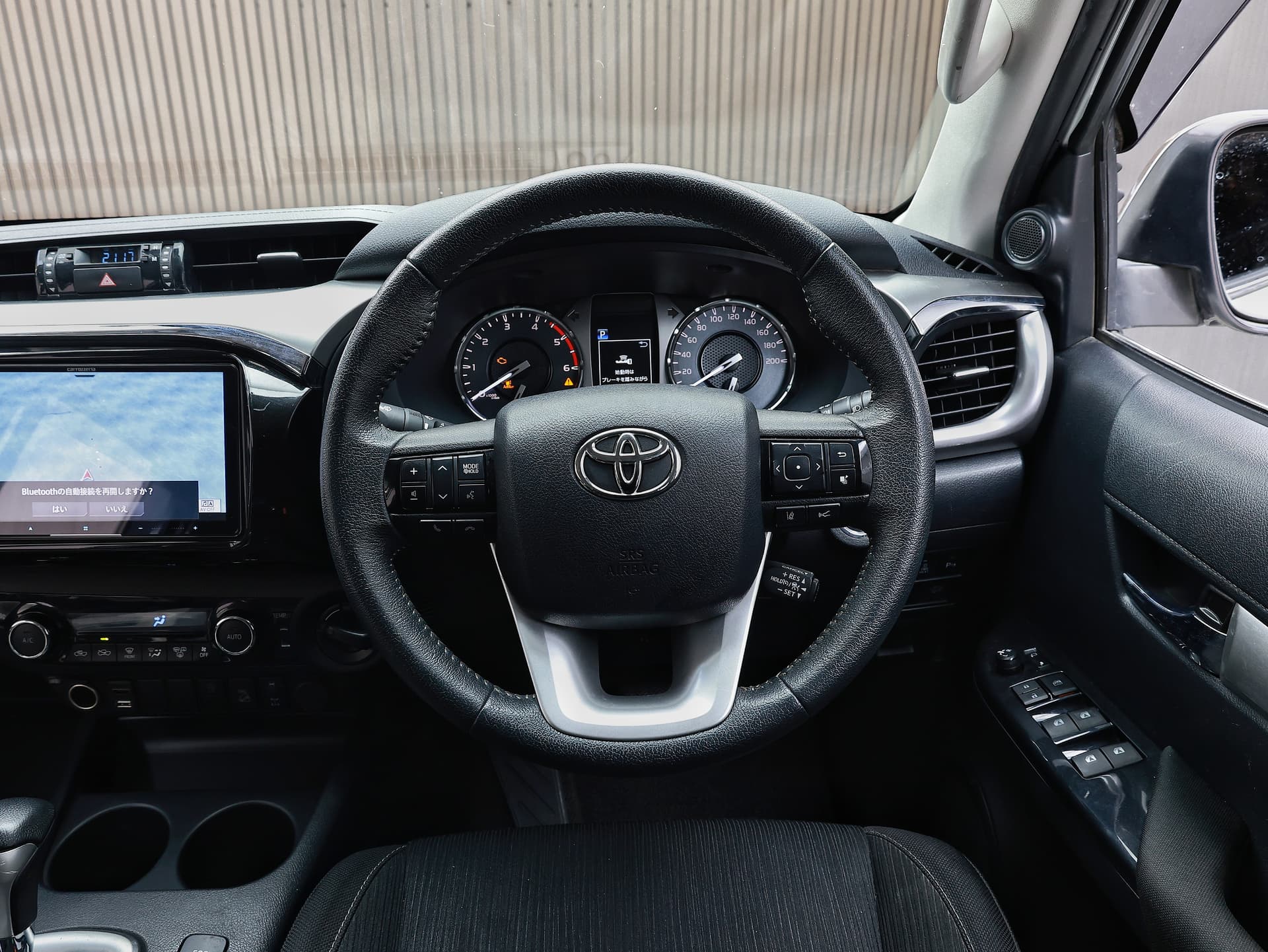 2021 Toyota Hilux z image-10