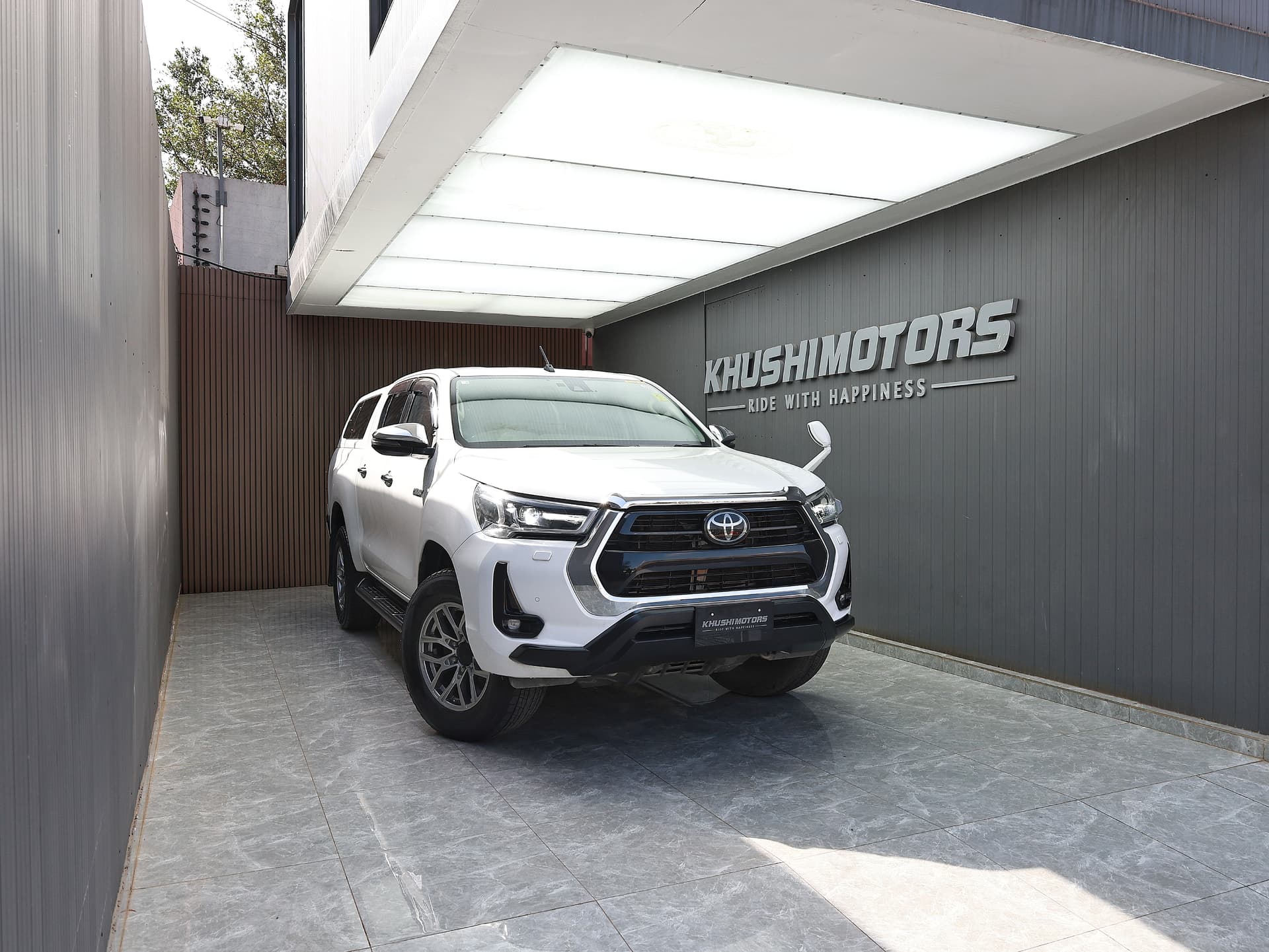 2021 Toyota Hilux z image-1