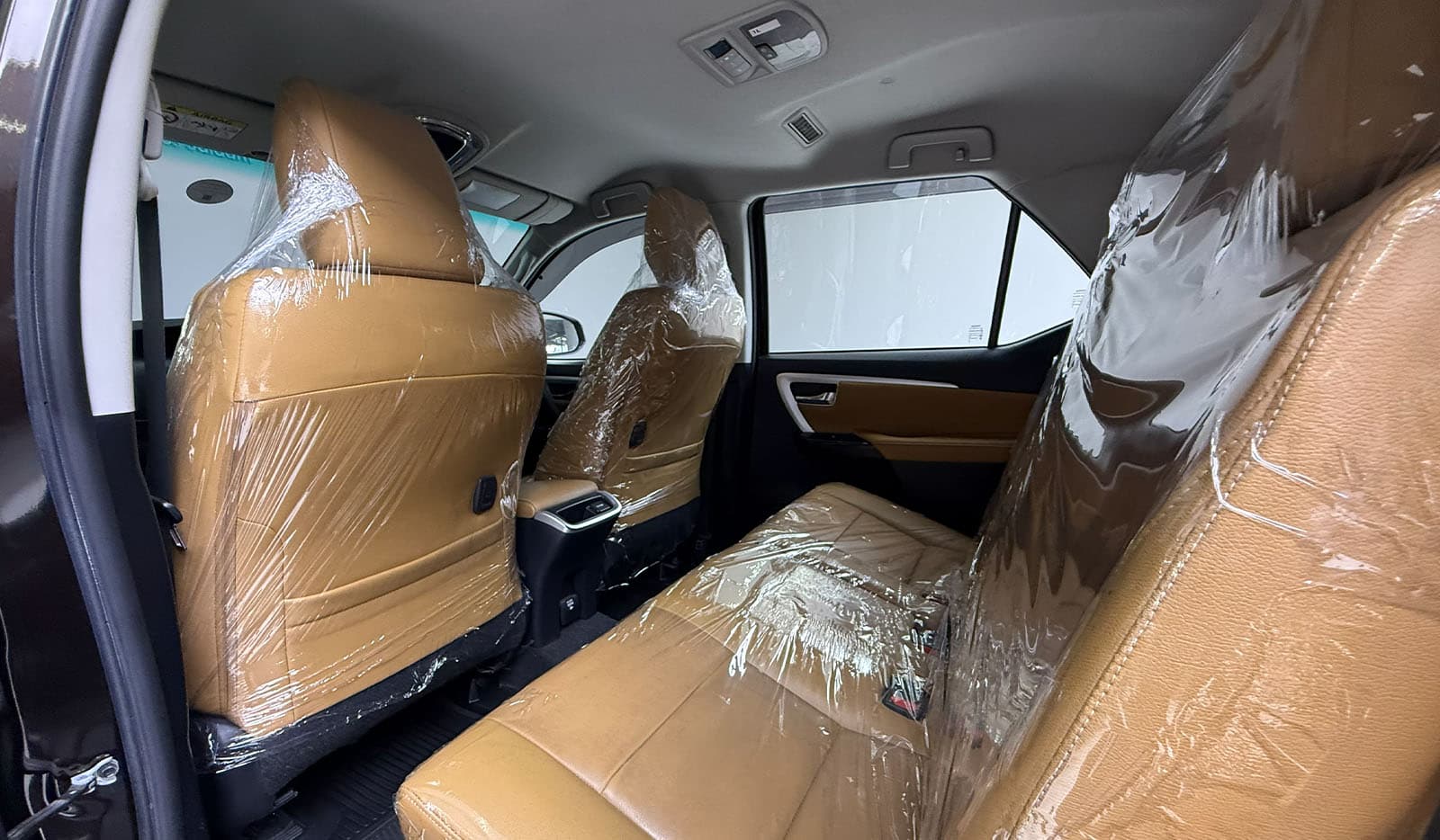 2019 Toyota Fortuner image-10