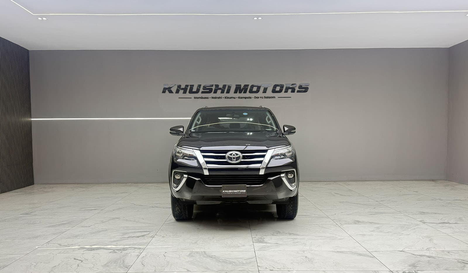 2019 Toyota Fortuner image-2