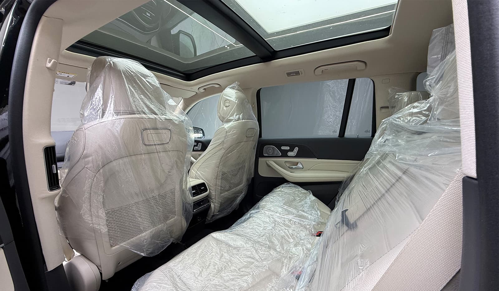 2020 Mercedes-Benz Gls400d image-11
