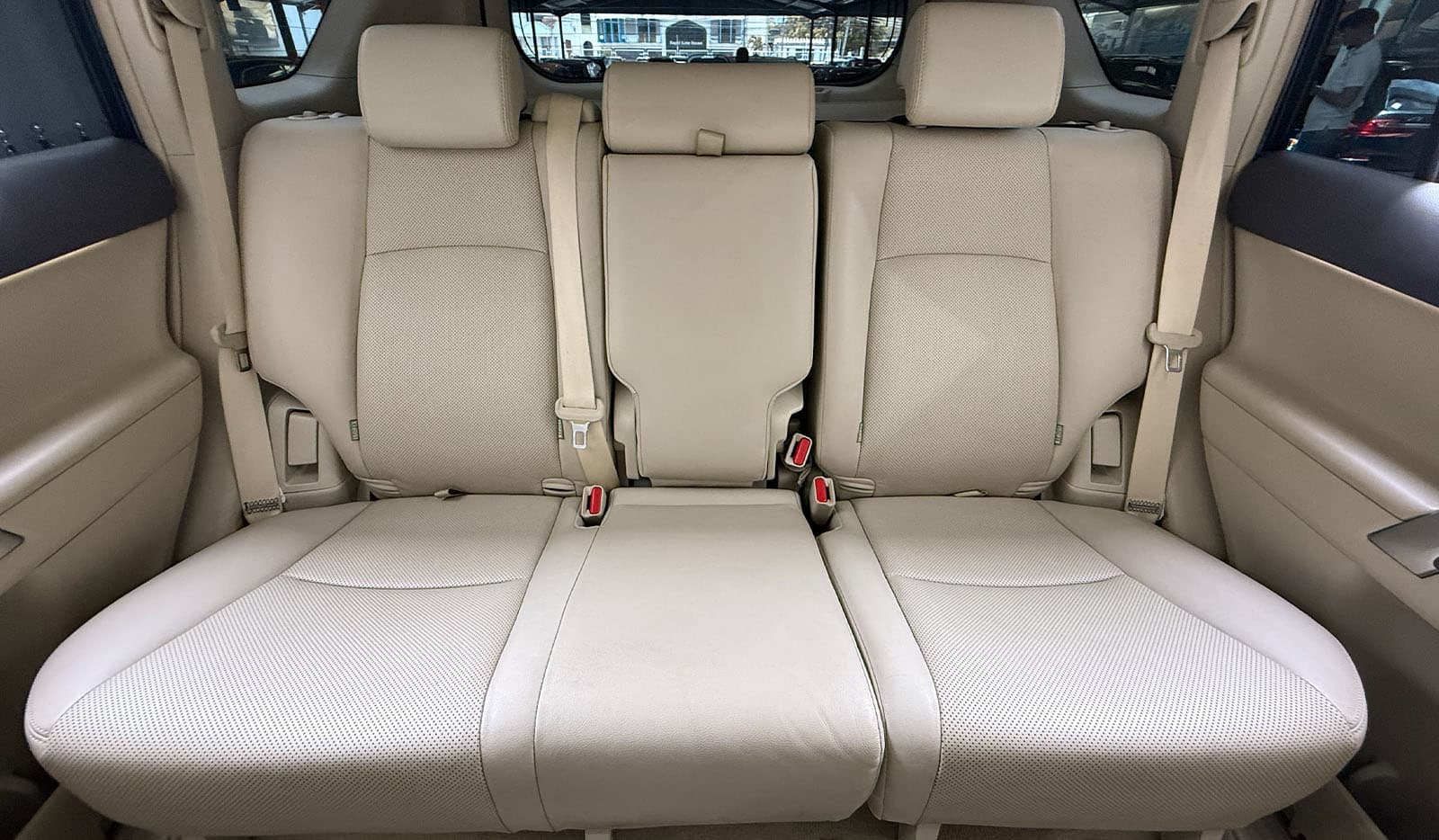 2019 Toyota Land Cruiser Prado TX-L image-9