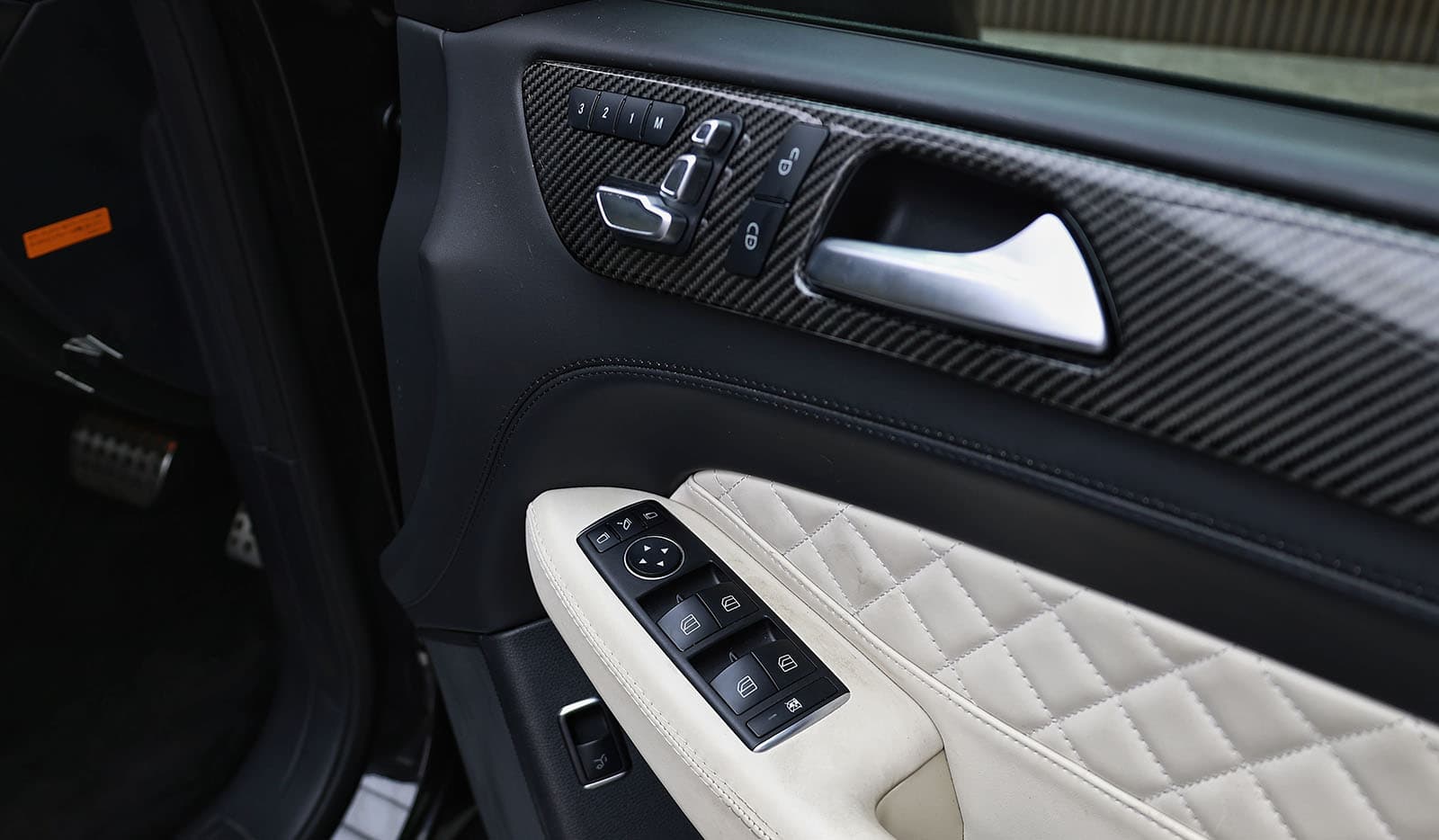 2019 Mercedes-Benz GLE-Class 4 Matic image-11