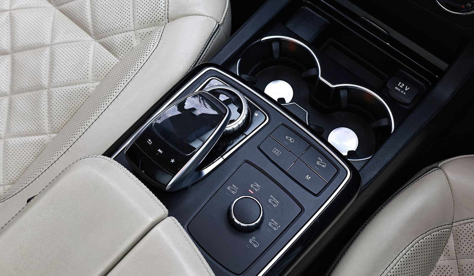2019 Mercedes-Benz GLE-Class 4 Matic image-10