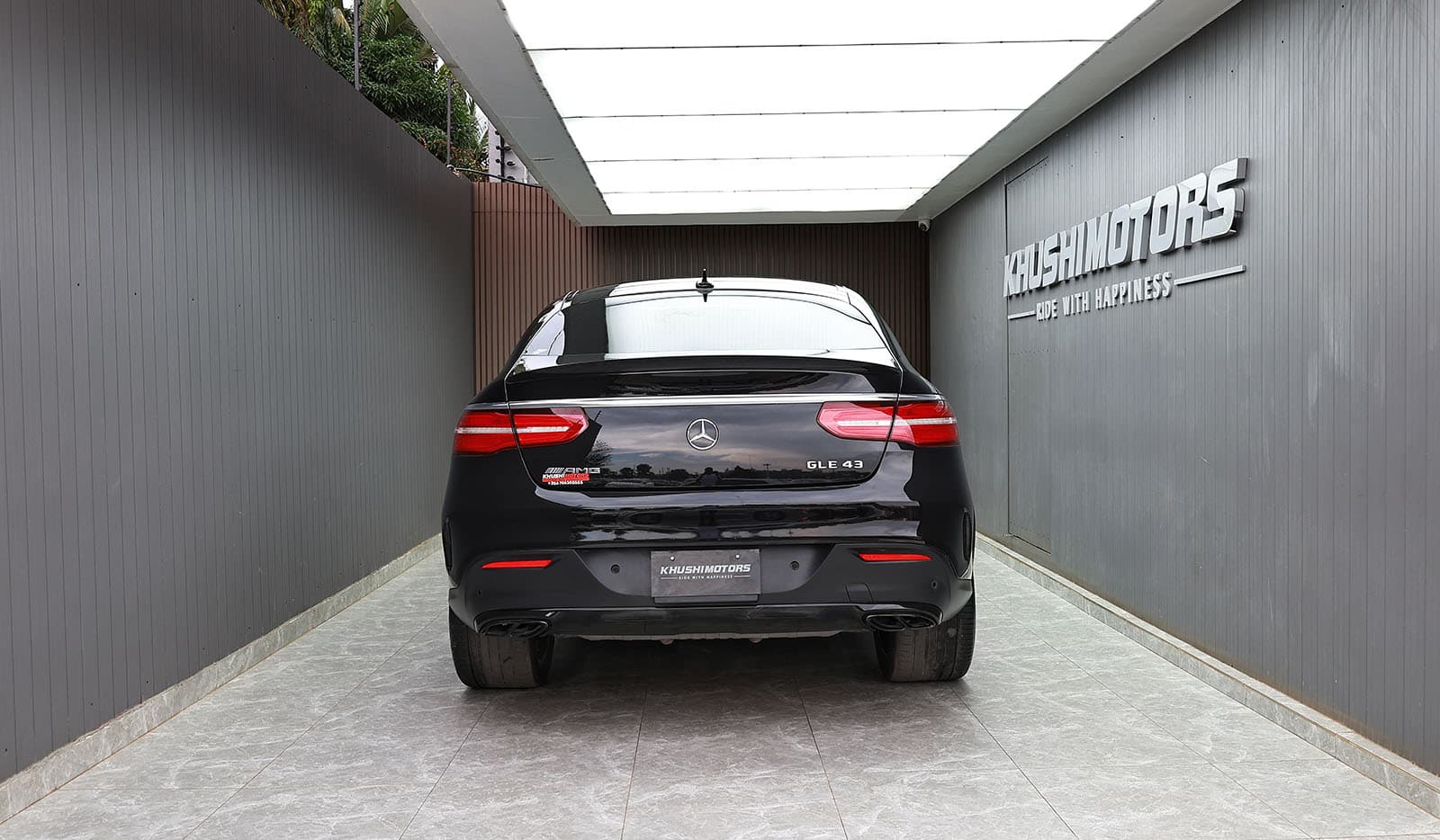 2019 Mercedes-Benz GLE-Class 4 Matic image-5